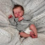 QXYIXZ Bebe Reborn Menino,Recém-Nascido Dormir Menino Boneca - 20" 49cm Pele lavável 3d Com Veias Visíveis Boneca Adormecida Cute Reborn Boneca Reborn Realista